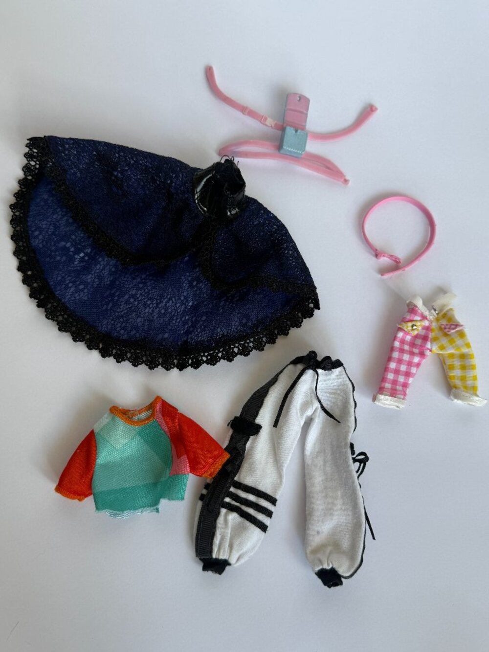 LOL OMG Doll clothes and accesories set